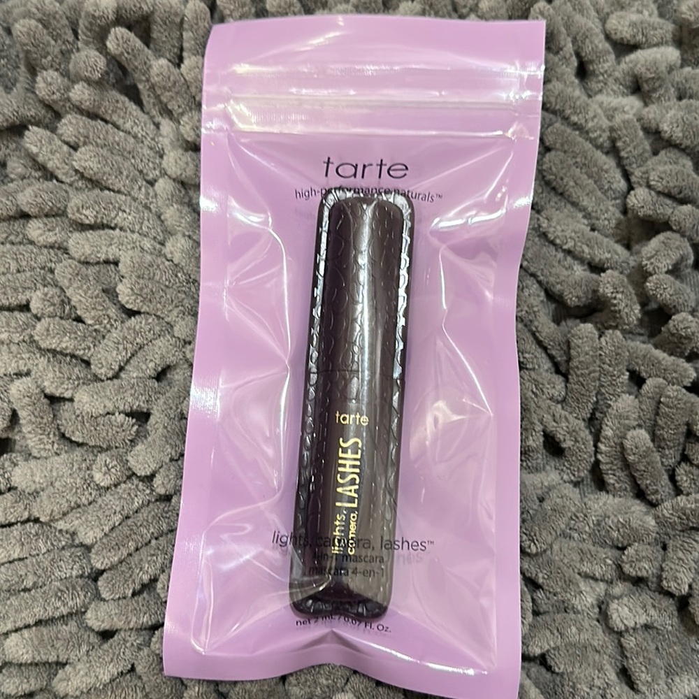 Tarte Lights, Camera, Lashes Mascara mini